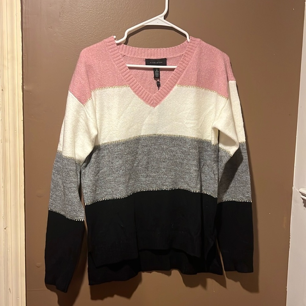 NWT Women's oversized multi colored v-neck sweater with sparkle thread detailing